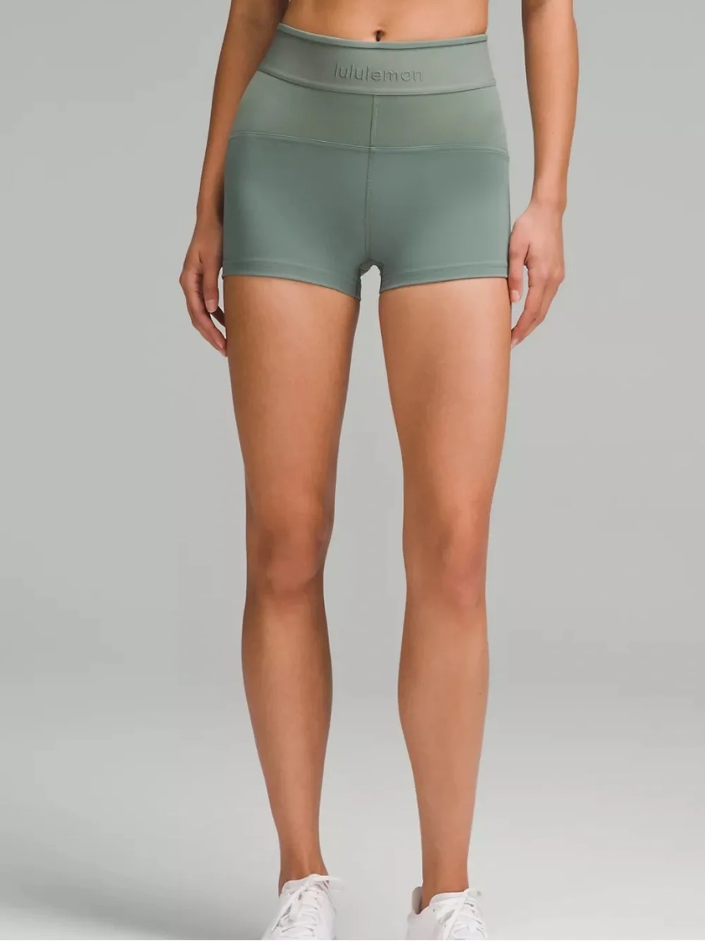 Lululemon NWT License to Train HR 2” Logo Shorts Womens Size 12 Grey Eucalyptus - Picture 3 of 10